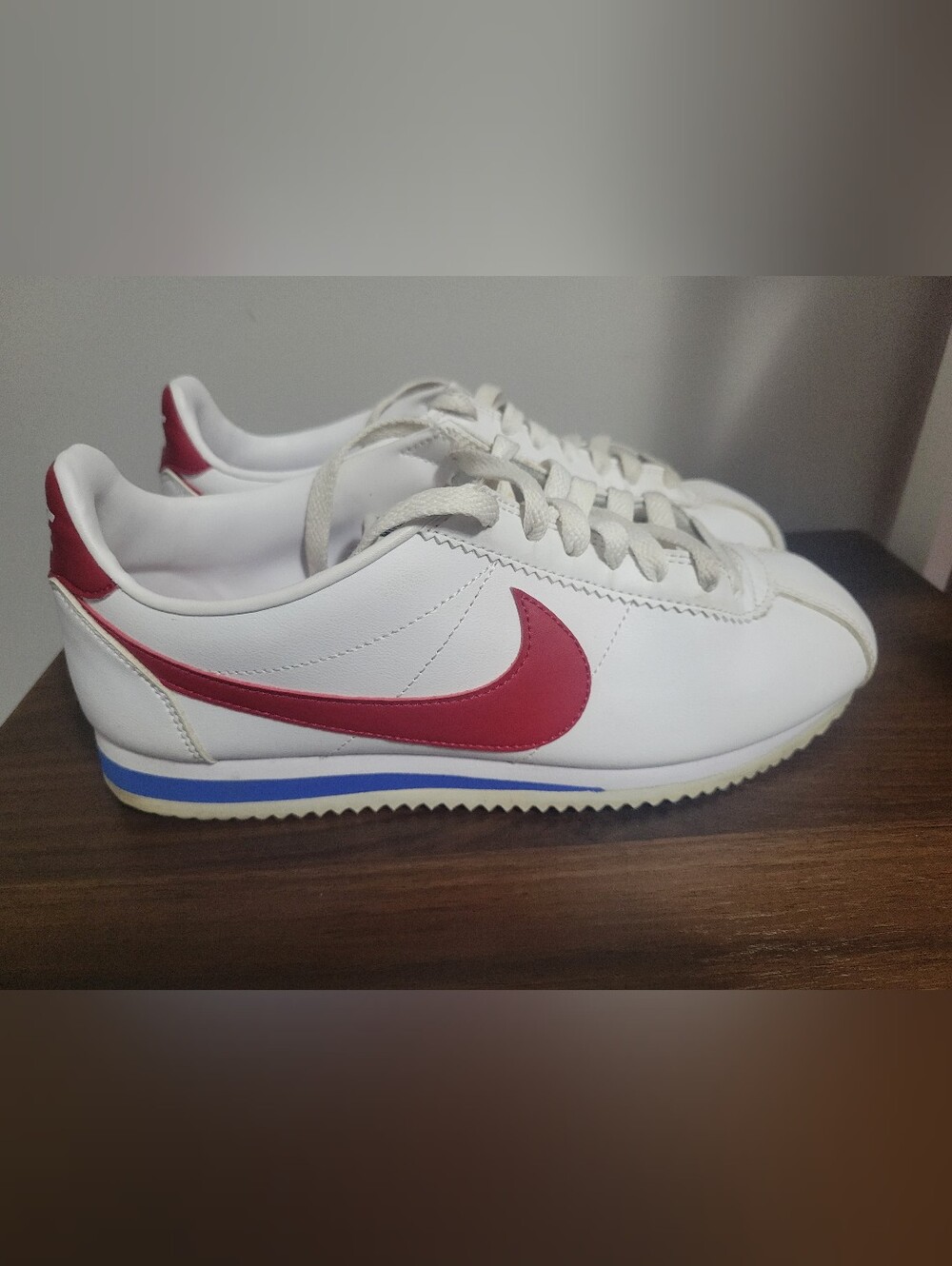 NIKE Classic Cortez Leather Red White Blue  Forest Gump